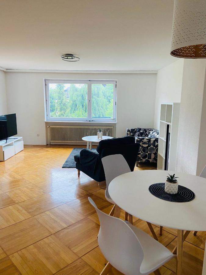 Zentrale Wohnung Gmunden Alte Baeckerei Exterior foto